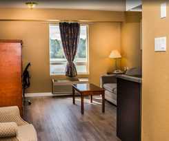 Hotel Fox Creek Inn