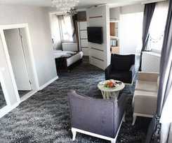 Manhattan Hotel