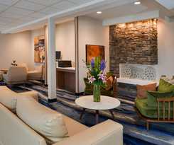 Hotel Fairfield Inn And Suites By Marriott Arlington Six Flags