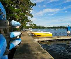 Hotel The Pointe And Suites