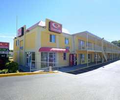 Econo Lodge At Military Circle