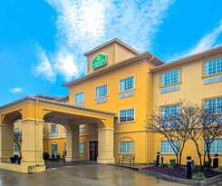 La Quinta Inn And Suites By Wyndham Fort Smith