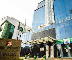 Hotel Hyphen Business