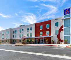 Hotel Motel 6 Las Vegas, Nv - Motor Speedway