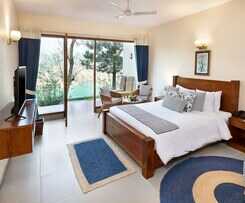 Hotel Suryavilas Luxury Resort And Spa
