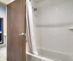 Hotel Holiday Inn Express And Suites Denton South, An Ihg
