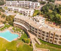 Hotel Evia And Suites