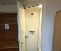 Davies Court - Hostel