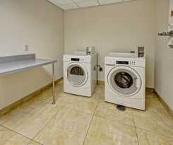 Fairfield Inn And Suites By Marriott Oklahoma City-warr Acres