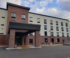 Hotel Cobblestone And Suites Janesville
