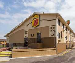 Hotel Super 8 By Wyndham Janesville