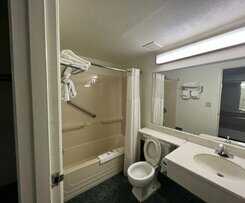 Hotel A Victory Inn - West Dearborn