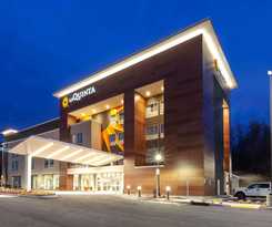 La Quinta Inn & Suites by Wyndham Middletown-Goshen 