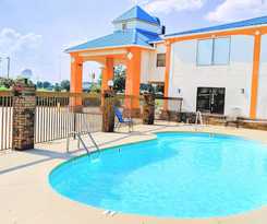 Hotel Quality Inn & Suites Decatur - Priceville I-65 