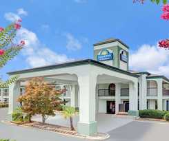 Hotel Days Inn And Suites By Wyndham Stockbridge South Atlanta