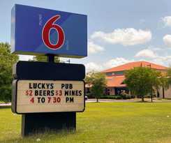 Motel 6 Savannah, Ga- Gateway And I-95
