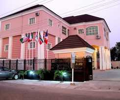 Hotel Queensgate Continental And Suites
