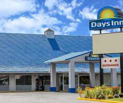 Hotel Days Inn By Wyndham Seymour