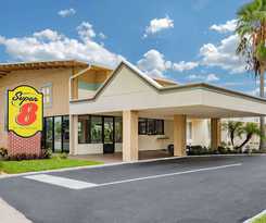 Hotel Super 8 By Wyndham Melbourne