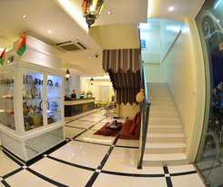 Husin Al Khaleej Apartment