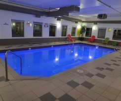 Hotel Super 8 By Wyndham Hinton