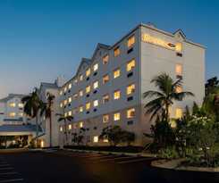 Hotel Hampton By Hilton Grand Cayman Seven Mile Beach