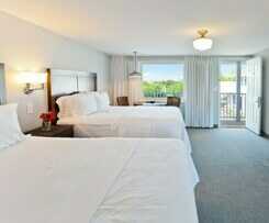 Seaglass Inn And Spa