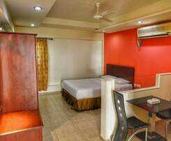 Johny International Hotel