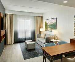 Embassy Suites By Hilton Atlanta Airport North