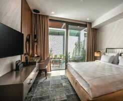 Unique Life Style Hotel