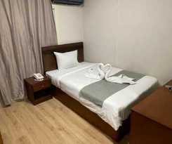 Miramar Evergreen Hotel