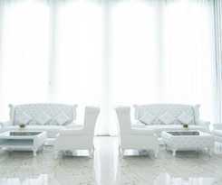 Hotel B2 Phuket Premier