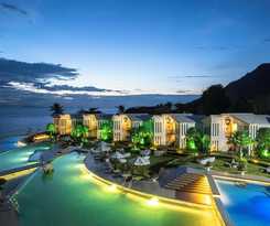 Hotel Vannee Golden Sands Beachfront Resort