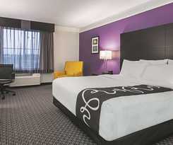 La Quinta Inn And Suites By Wyndham Detroit Utica