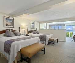 Hotel The Sparhawk Oceanfront Resort