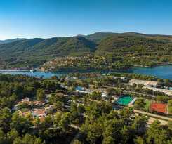 Hotel Valamar Amicor Resort