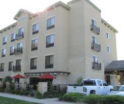 Hotel Parkwood Inn And Suites