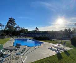 Stowe Motel And Snowdrift