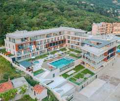 Hotel Royal Blue Resort And Residence