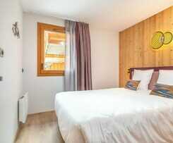  La Cour Aux Ecureuils