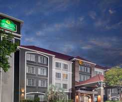 La Quinta Inn And Suites By Wyndham Atlanta Stockbridge