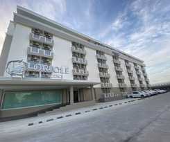 Oriole Residence
