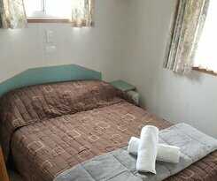 Hotel Lakes Caravilla Caravan Park
