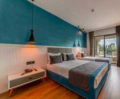 Tema 242 Hotel