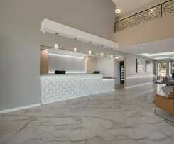 Hotel Surestay Plus By Best Western Upland Ontario North