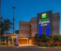 Hotel Holiday Inn Express And Suites San Antonio Medical-six Flags, An Ihg