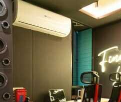 Hotel Indie Universe Creative