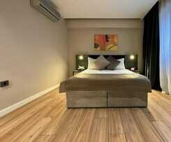 The Royals Hotel