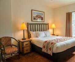 Hotel Lake Mcdonald Lodge - Inside The Park