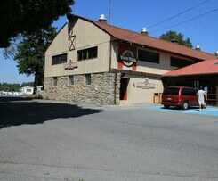 Hotel Circle M Rv And Camping Resort - Caravan Park